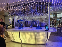 Harmony of the Seas Bionic Bar picture