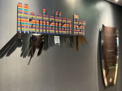 MSC Fantasia Manhattan Bar picture