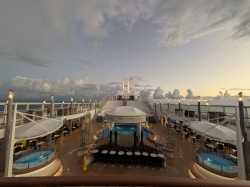 Norwegian Star Oasis Pool picture