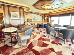 Queen Elizabeth Commodore Club picture