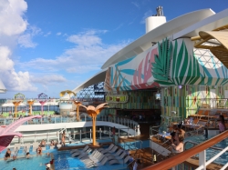 Utopia of the Seas Main Pool picture