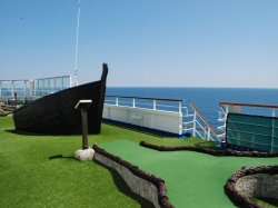 Carnival Splendor Mini Golf picture