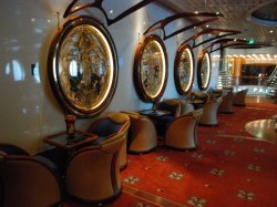 Explorer of the Seas Schooner Bar picture