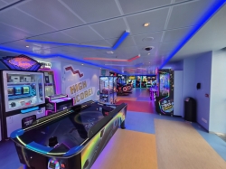 Star of the Seas Arcade picture Uploaded in 2025 Photo courtesy of familyatsea. Star of the Seas Arcade picture