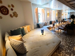 Brilliant Lady Dock House picture