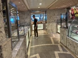 Majestic Princess World Fresh Marketplace picture Uploaded in 2025 Photo courtesy of Scott Weinfeld. Majestic Princess World Fresh Marketplace picture