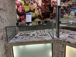 Majestic Princess World Fresh Marketplace picture Uploaded in 2025 Photo courtesy of Scott Weinfeld. Majestic Princess World Fresh Marketplace picture
