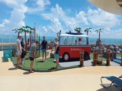 Freedom of the Seas Freedom Dunes picture