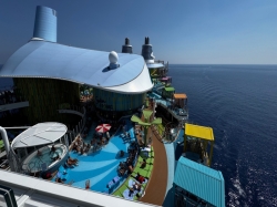 Icon of the Seas Swim & Tonic picture