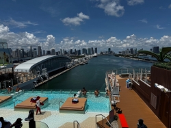 Icon of the Seas Hideaway Pool picture