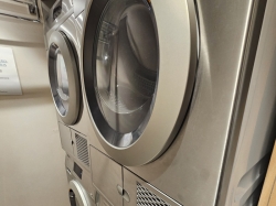 Silver Wind Launderette picture
