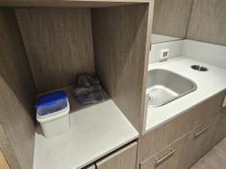 Silver Wind Launderette picture