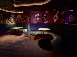 Icon of the Seas Dueling Pianos picture