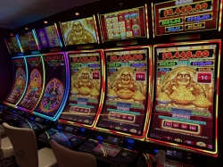 Icon of the Seas Casino Royale picture