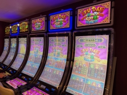 Icon of the Seas Casino Royale picture