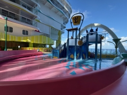 Icon of the Seas Splash Away Bay picture