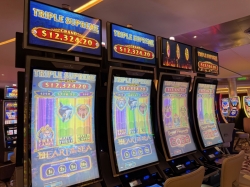 Icon of the Seas Casino Royale picture