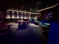 Icon of the Seas Dueling Pianos picture