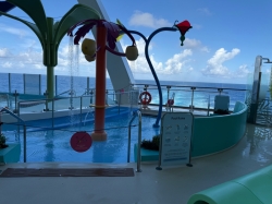 Splash Away Bay picture