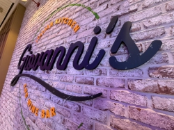 Icon of the Seas Giovannis Wine Bar picture