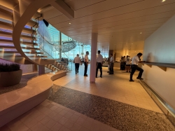 Icon of the Seas Pearl Cafe picture