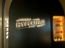 Disney Wish Star Wars Hyperspace Lounge picture