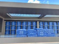 Norwegian Aqua Main Pool picture