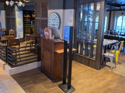 Ovation of the Seas Jamies Italian picture