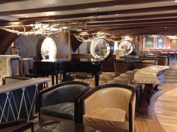 Wonder of the Seas Schooner Bar picture