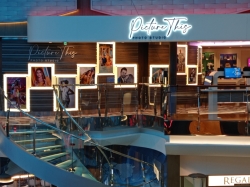 Focus picture Focus picture