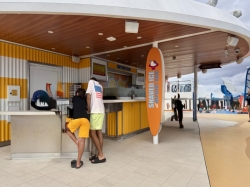 Utopia of the Seas Wipe Out Bar picture