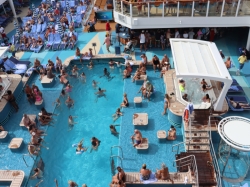 Norwegian Escape Main Pool picture