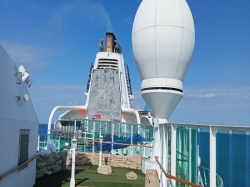 Radiance of the Seas Mini-golf picture