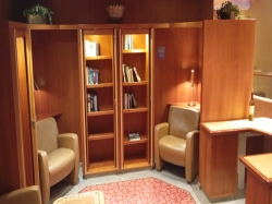 Radiance of the Seas Library picture