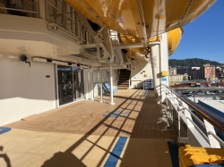 Voyager of the Seas Outside Promenade picture