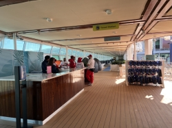 Voyager of the Seas Main Pools picture