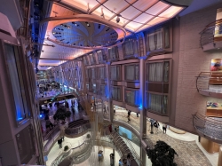 Voyager of the Seas Royal Promenade picture
