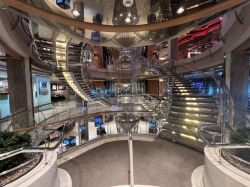 Voyager of the Seas Centrum picture