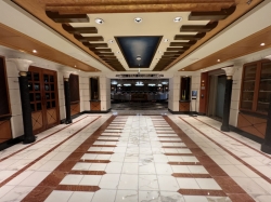 Voyager of the Seas Star Lounge picture