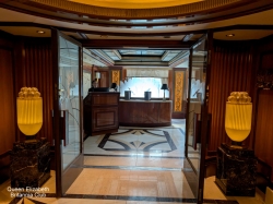 Queen Elizabeth Britannia Club picture