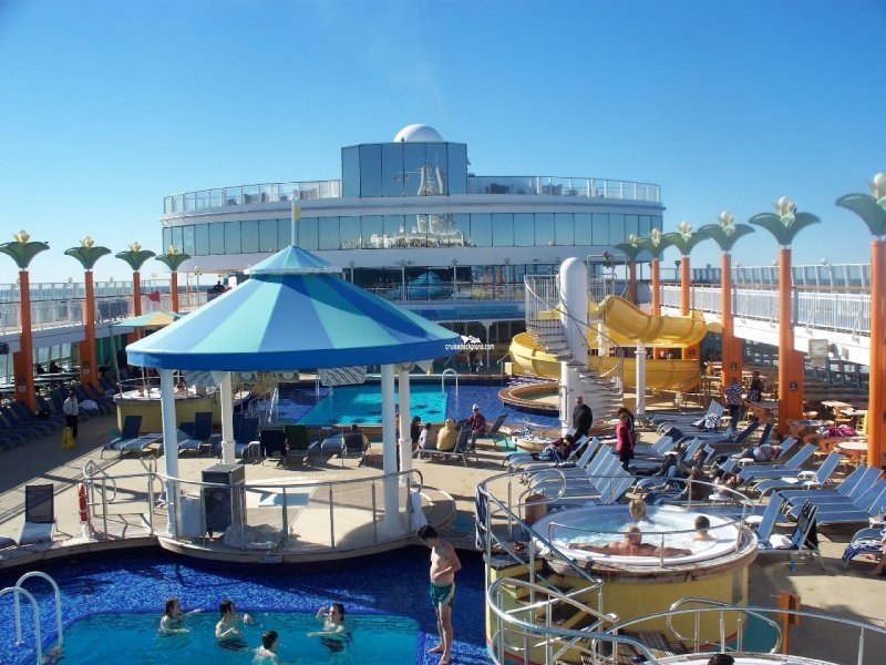 Norwegian Jewel Sapphire Pool Pictures