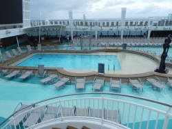 Norwegian Encore Pool picture