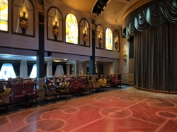 Queen Elizabeth Queens Room picture