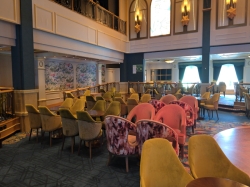 Queen Elizabeth Queens Room picture