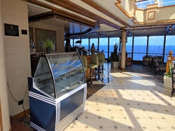 Queen Elizabeth The Garden Lounge picture