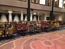 Queen Elizabeth Queens Room picture