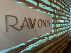 Raw on 5 picture Raw on 5 picture