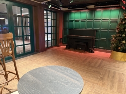 Star Princess O Malley’s Irish Pub picture