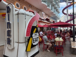 Wonder of the Seas Johnny Rockets picture