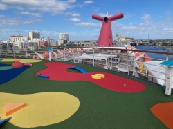 Mini Golf picture Mini Golf picture